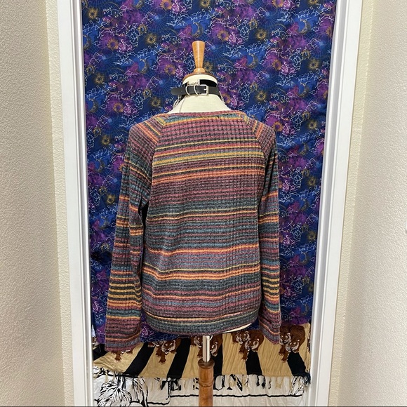 🌈 Lovely cozy striped top - Picture 5 of 11